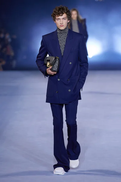 Look 107